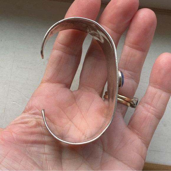 Sterling vintage blue stone cuff - Picture 9 of 15